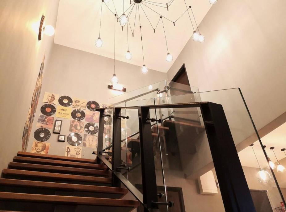 Apartemen 1108 M² Dengan 2 Kamar Tidur Dan 2 Kamar Mandi Pribadi Di Pusat Kota