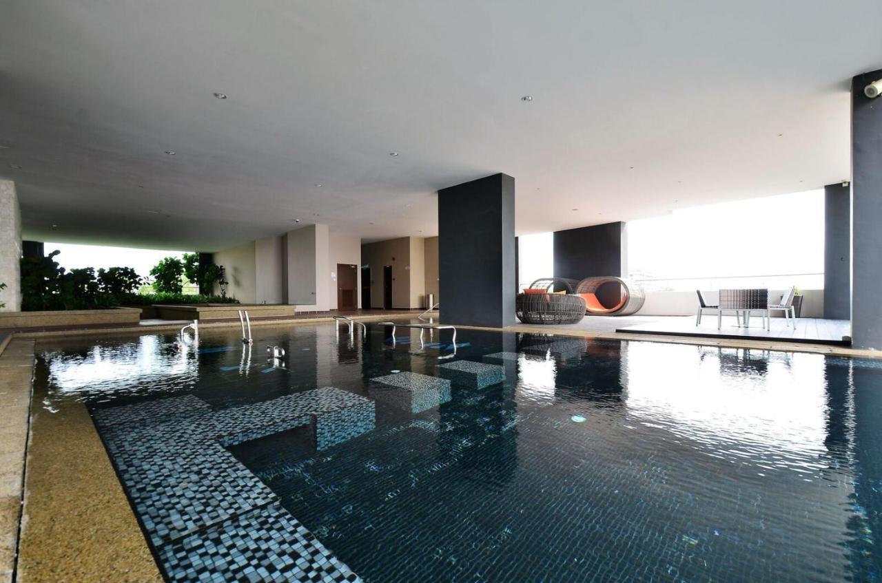 1108 M² Dengan 2 Kamar Tidur Dan 2 Kamar Mandi Pribadi Di Pusat Kota Apartemen Johor Bahru