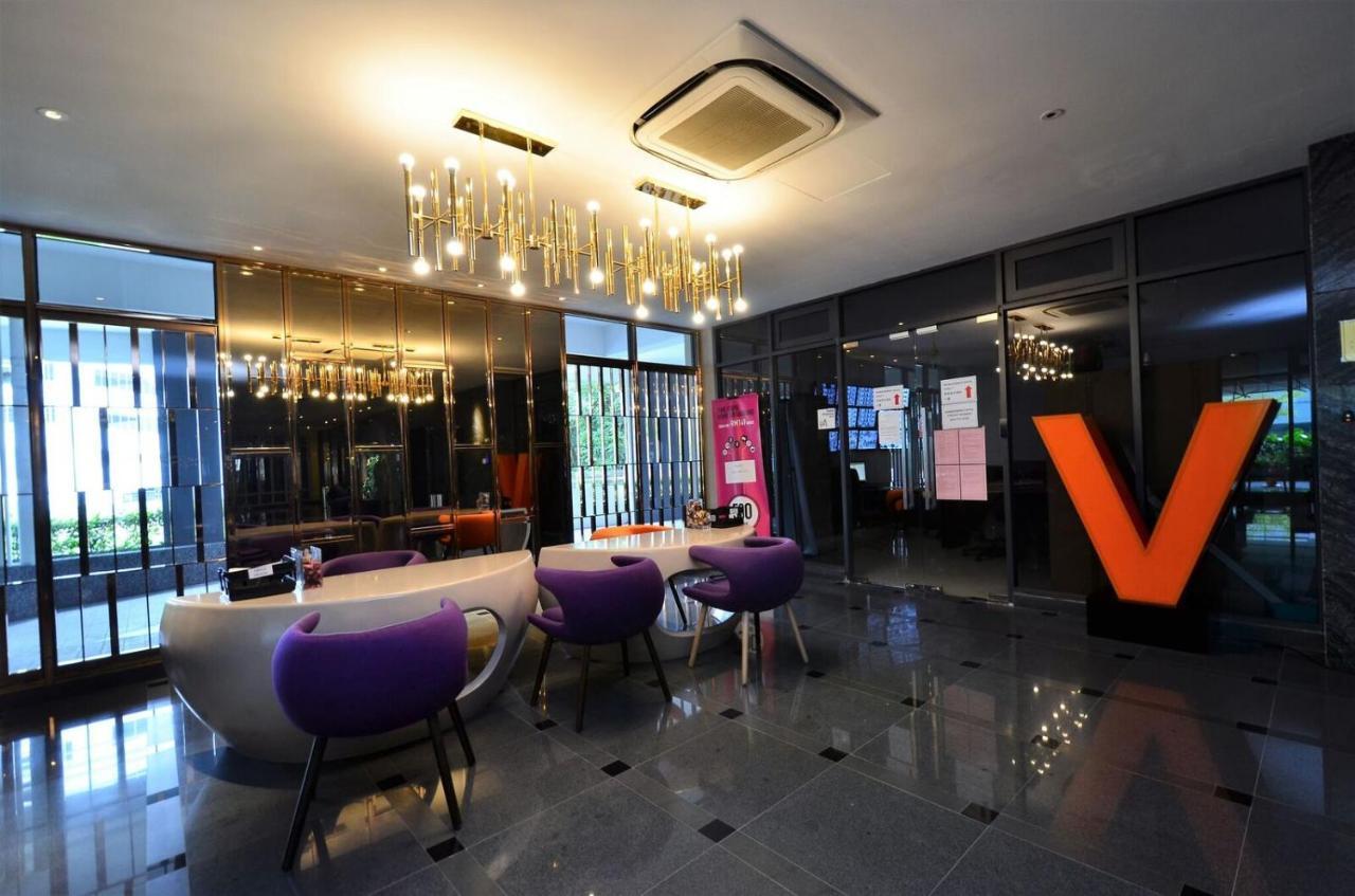 Apartemen 1108 M² Dengan 2 Kamar Tidur Dan 2 Kamar Mandi Pribadi Di Pusat Kota